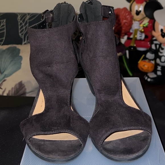 Soda Heels Womens 8.5 Black Zipper - Picture 4 of 8